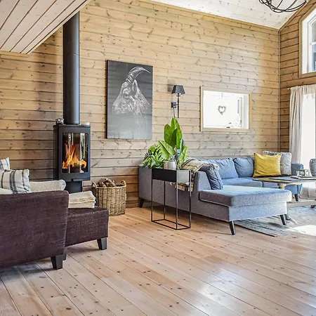 Awesome In Voringsfoss With Wifi Holiday home
